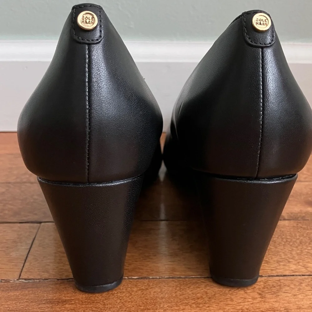 Cole Haan Wedge Waterproof Leather Pumps Black 7.5B Career Office Heels W17526